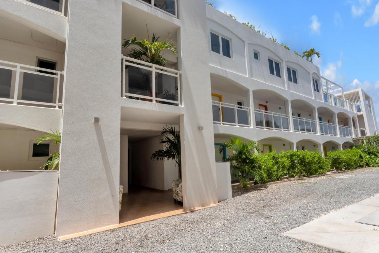 Maho Beach House - Spacious 1 Bedroom Suite Bagian luar foto